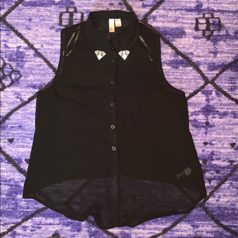 Sleeveless High Low Blouse Metal Collar Accents